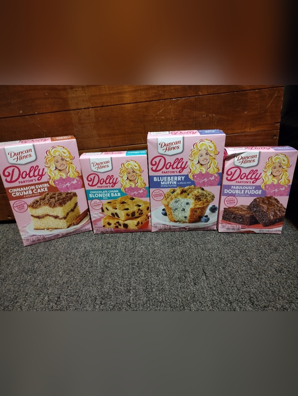 Dolly Parton x Duncan Hines Baking Mixes - Pink Variety Pack